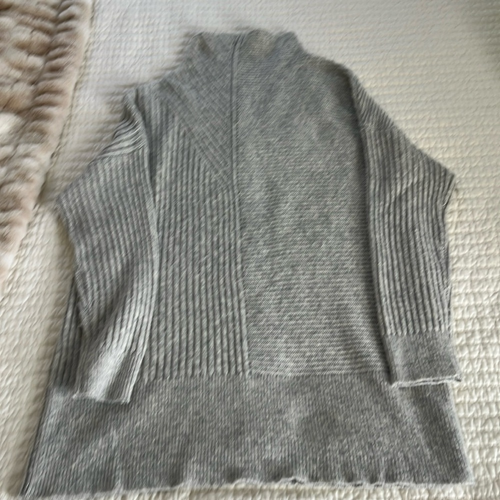 Lou & Grey Tunic sweater - size M